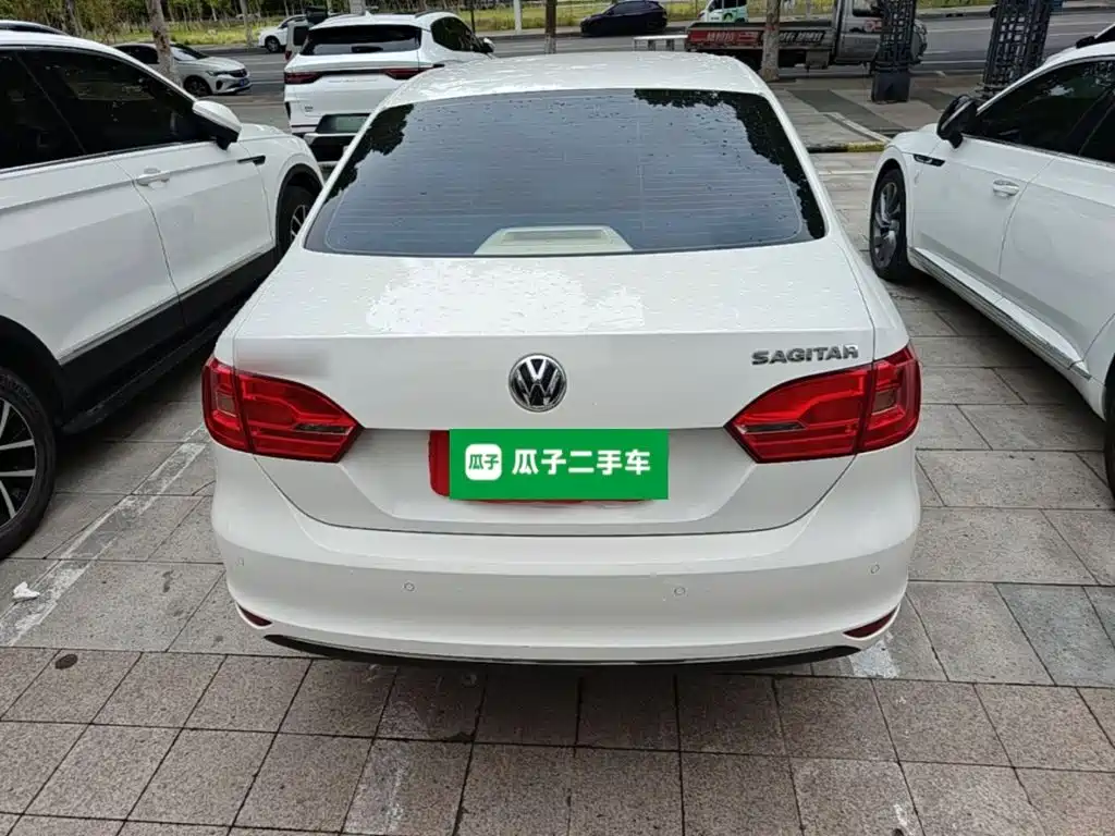 Volkswagen Sagitar — миниатюра 6