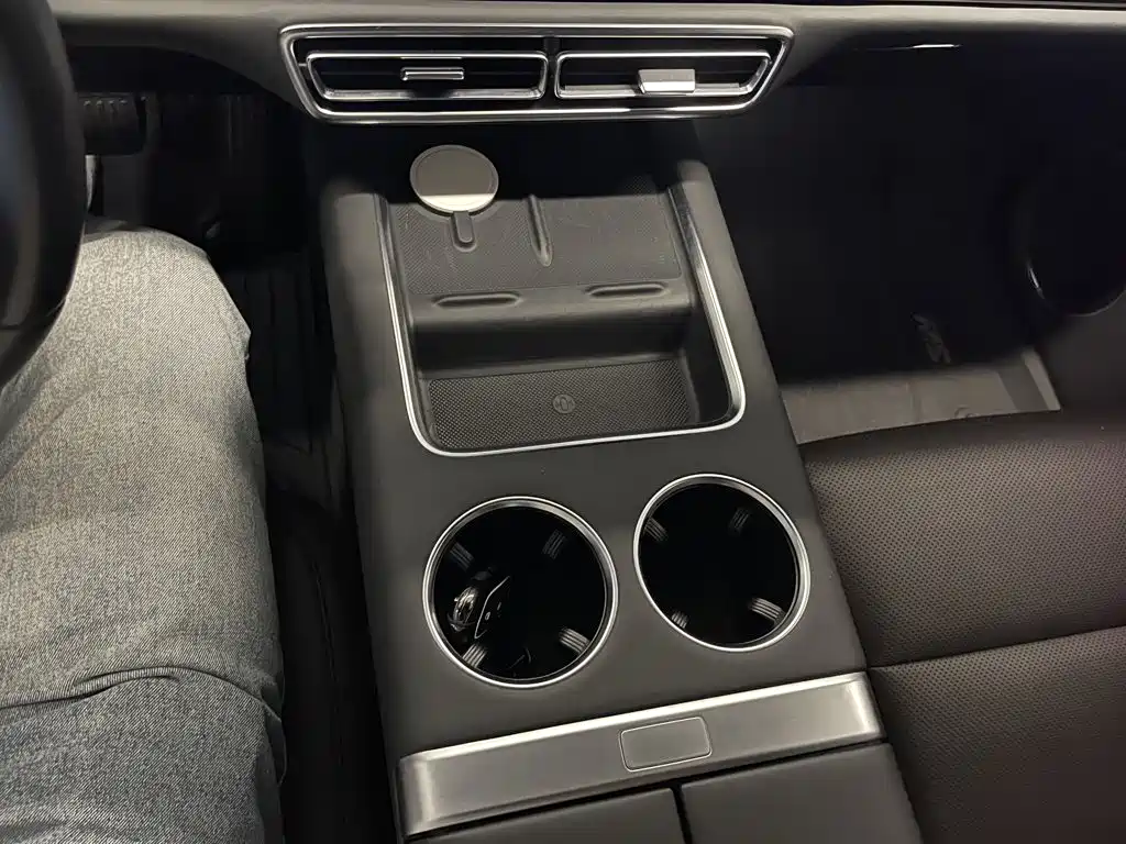 Li Auto Li L9 — миниатюра 30