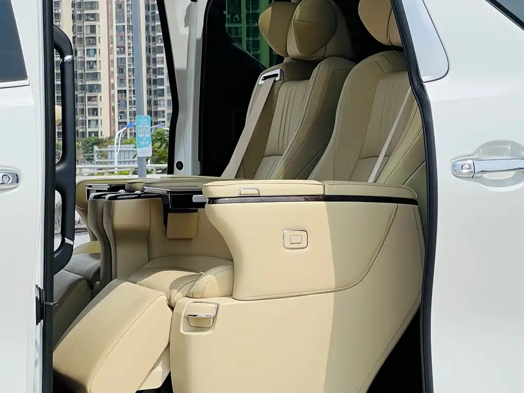 Toyota Alphard 2021 2.5L Luxury