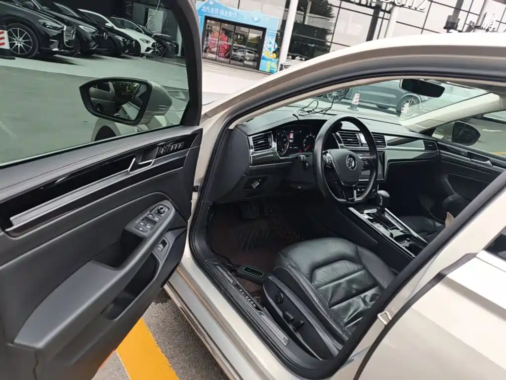 Volkswagen Phideon — миниатюра 21