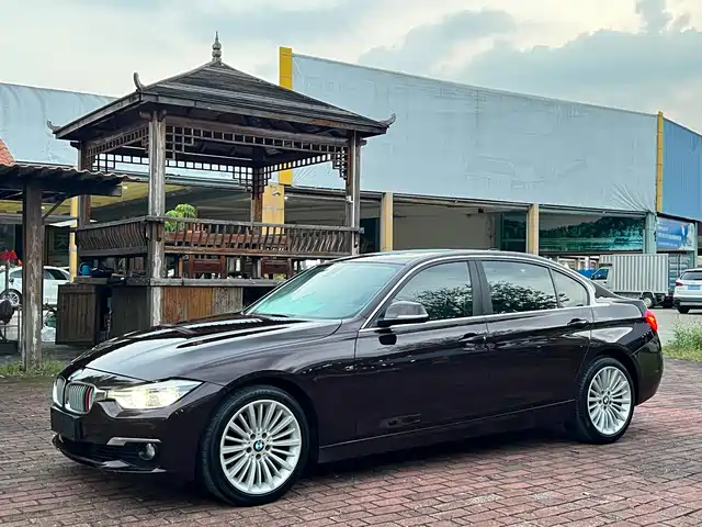 BMW  3 SERIES 2018