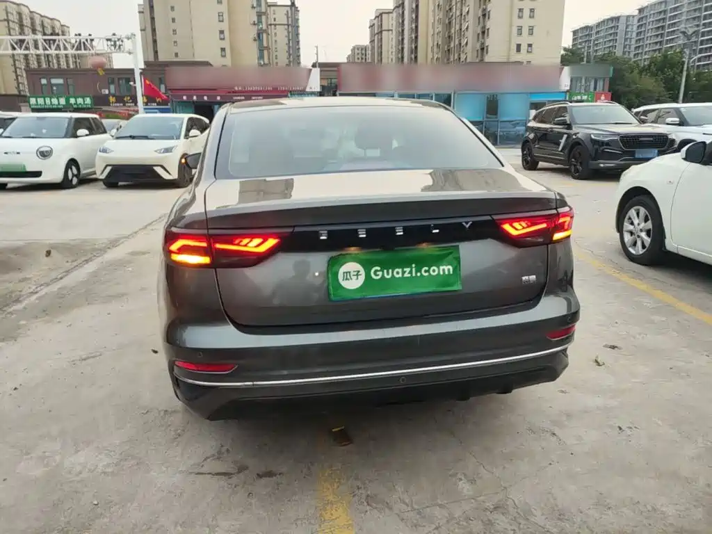 Geely Emgrand — миниатюра 6