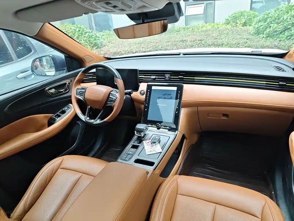 Roewe RX5 — миниатюра 10