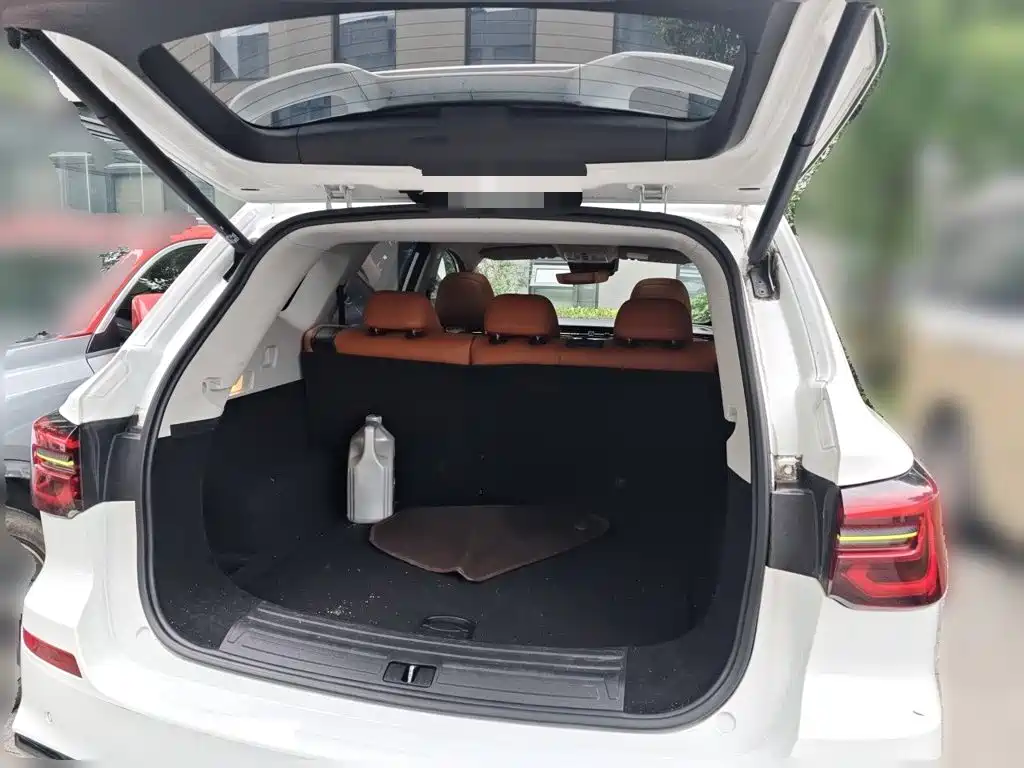 Roewe RX5 — миниатюра 20