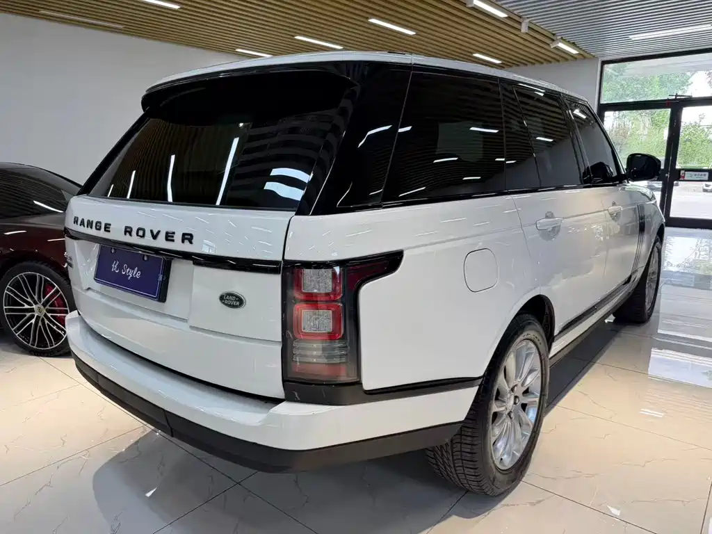 Land Rover Range Rover — миниатюра 4
