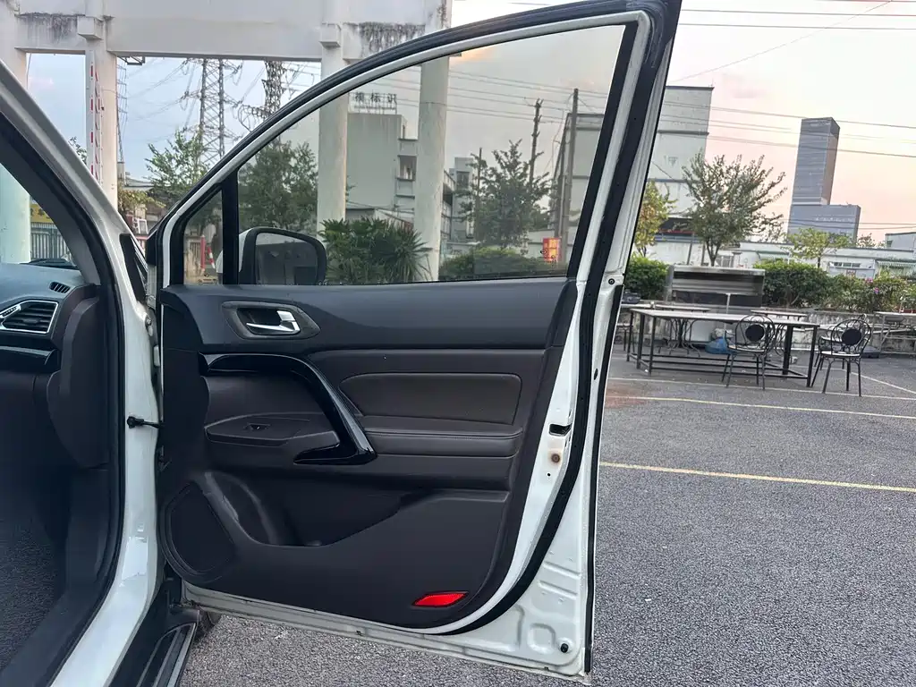 GAC Motor Trumpchi GS4 — миниатюра 16