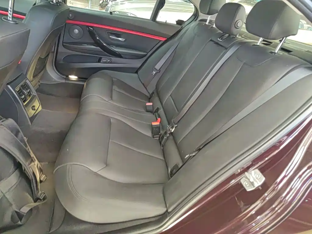 BMW 3 Series — миниатюра 17