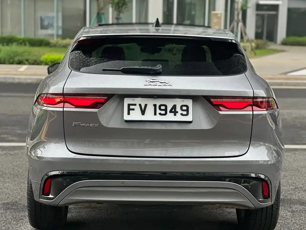 Jaguar F-PACE — миниатюра 8