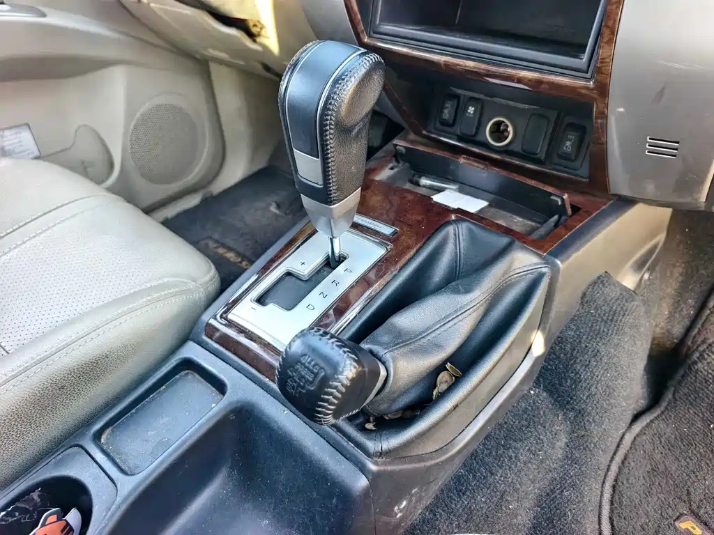 MITSUBISHI PAJERO JINCHANG