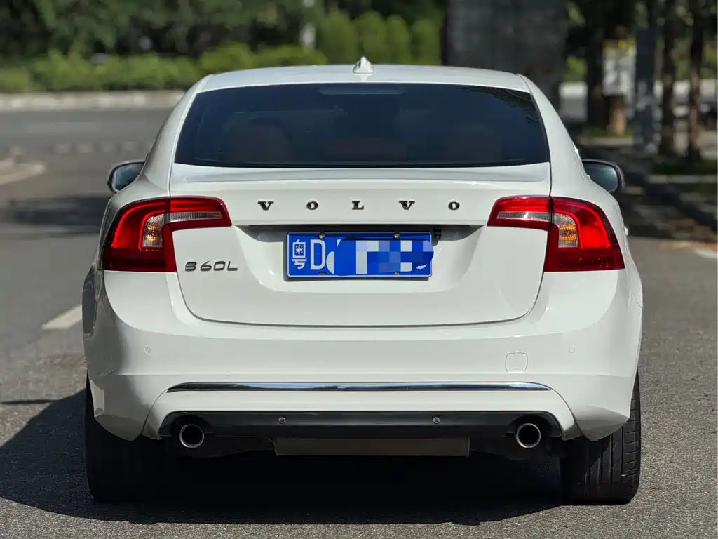 Volvo S60 — миниатюра 8