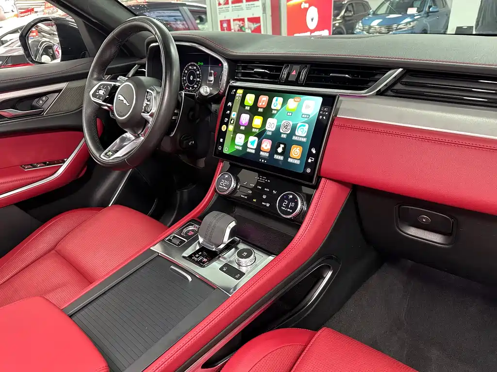 Jaguar F-PACE — миниатюра 14
