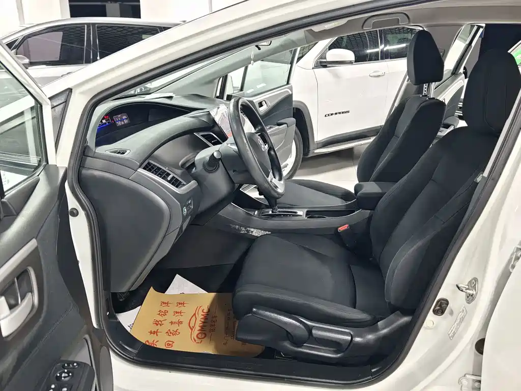 Honda Jade — миниатюра 5