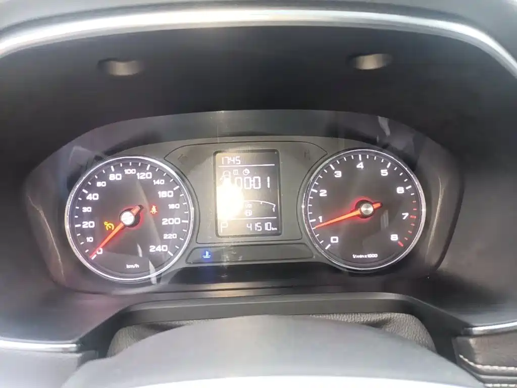 Roewe RX5 — миниатюра 12