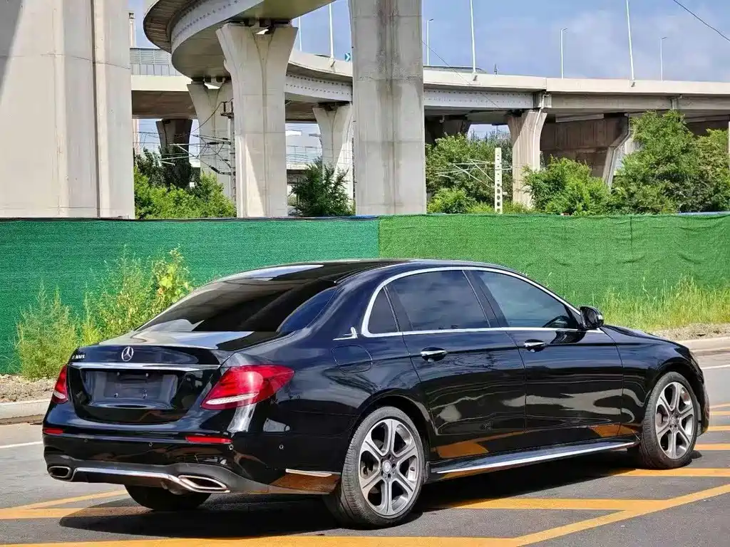 Mercedes-Benz E-Class E 2016 E 300 L Sport Fashion
