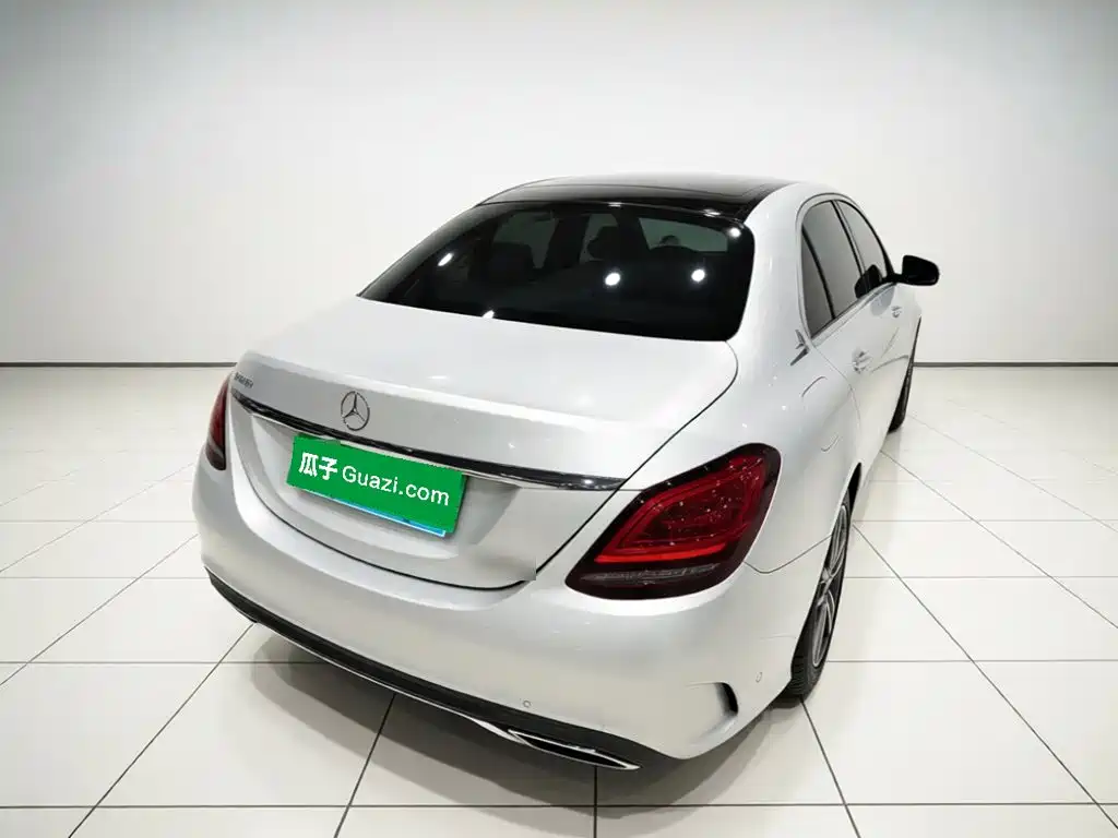 Mercedes-Benz C-Class — миниатюра 4