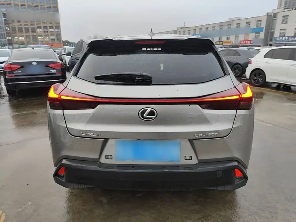 Lexus UX — миниатюра 6