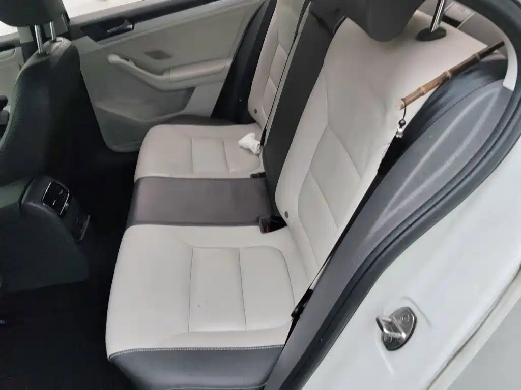 Volkswagen Sagitar — миниатюра 13