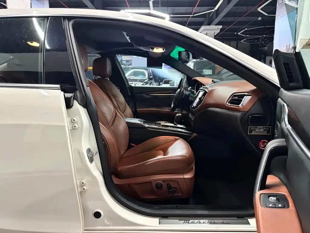 Maserati Ghibli 2014 3.0T Standard