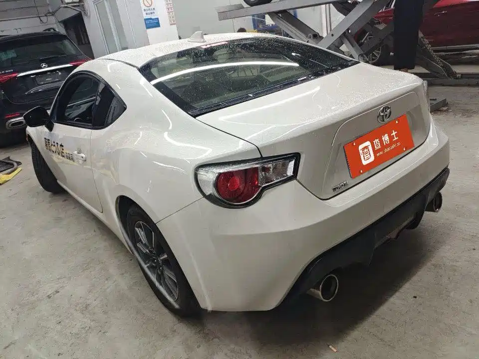 Toyota 86 — миниатюра 6