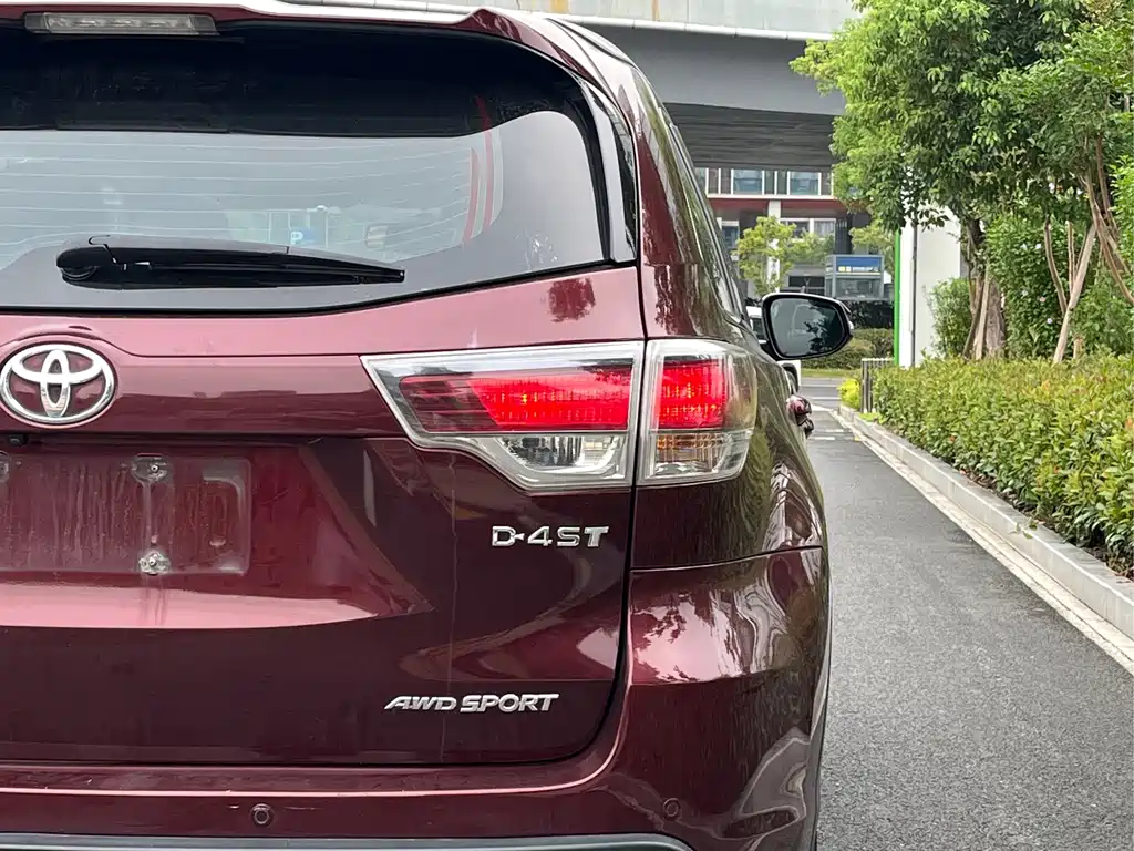 Toyota Highlander — миниатюра 6