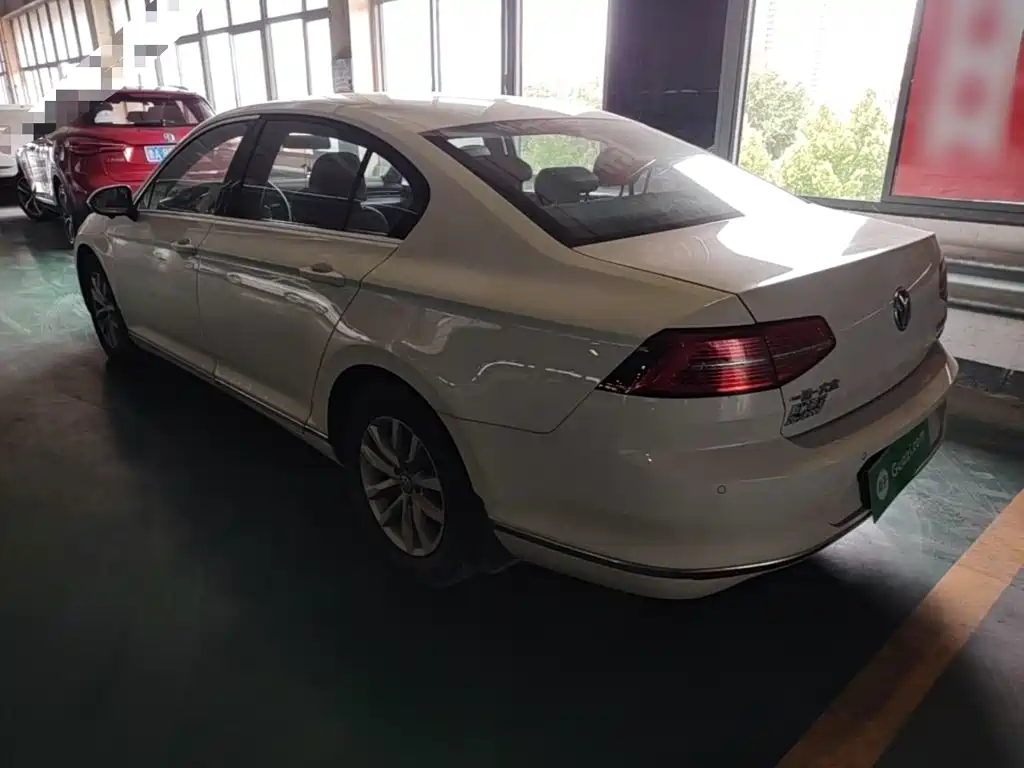 Volkswagen Magotan — миниатюра 5