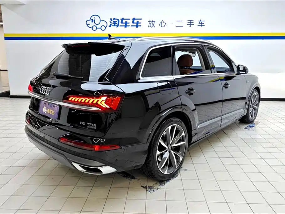 Audi Q7 2021 55 TFSI quattro S line Sport