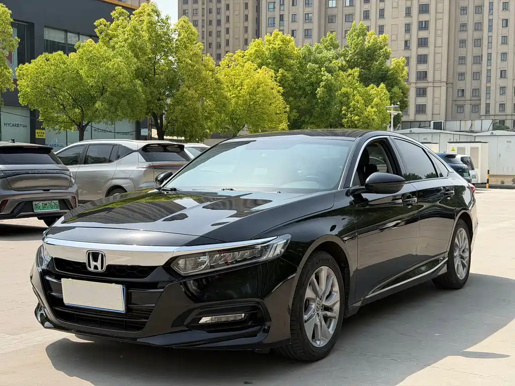 Купить Honda Accord