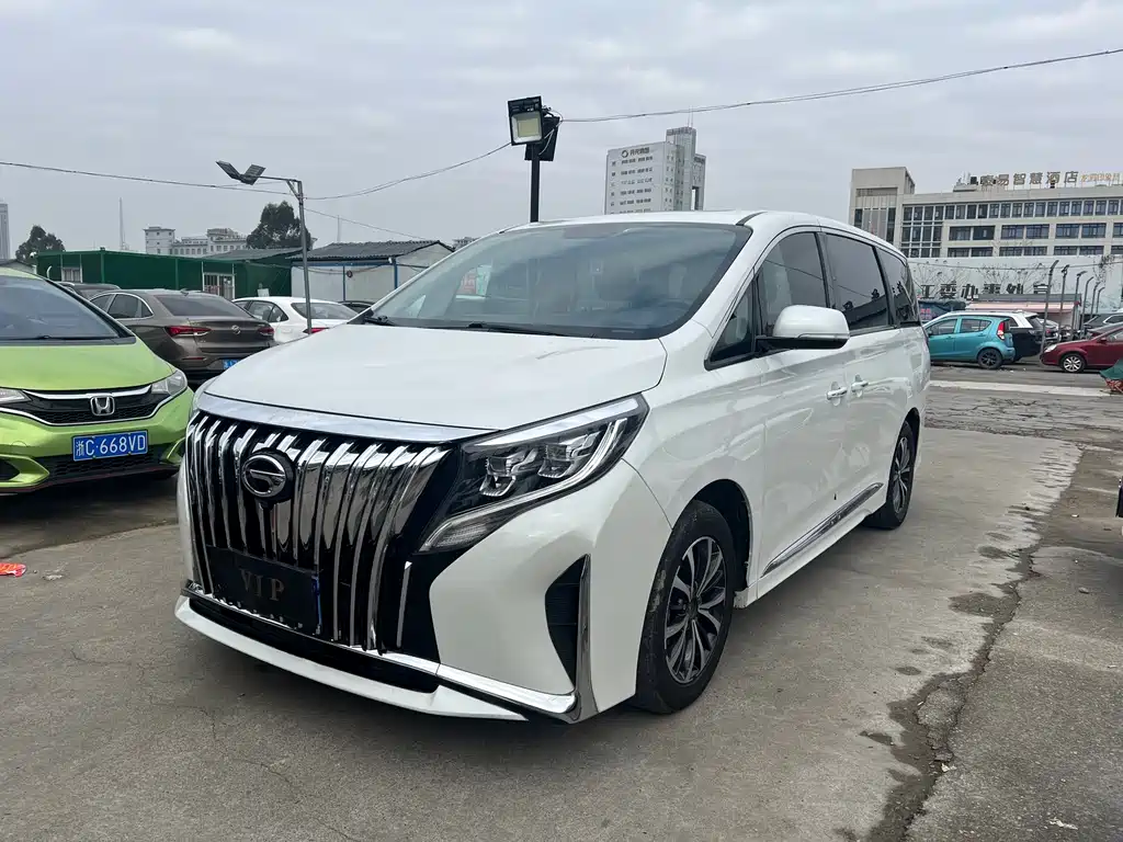 GAC TRUMPCHI M8
