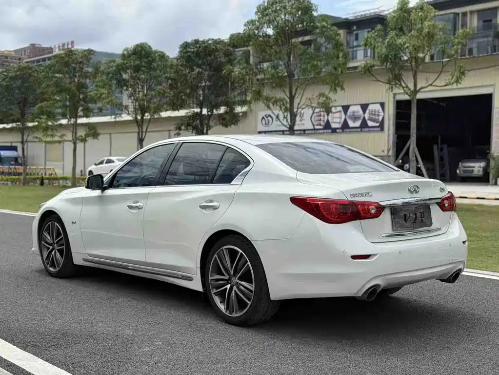 Infiniti Q50L — миниатюра 7