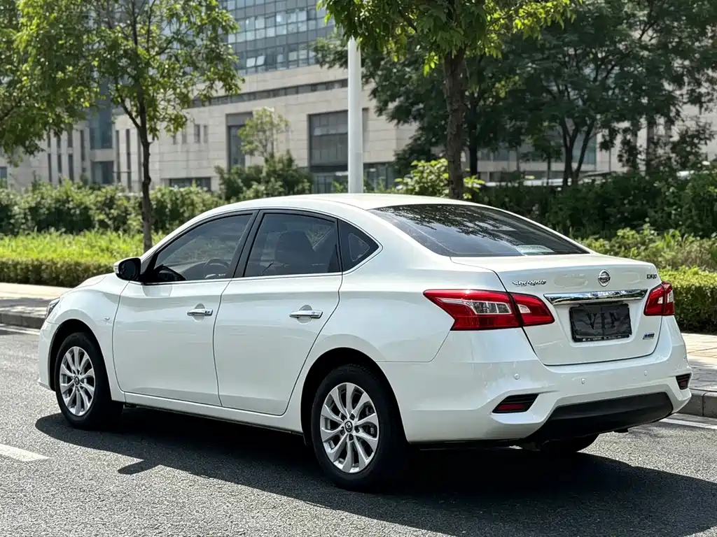 Nissan Sylphy — миниатюра 4