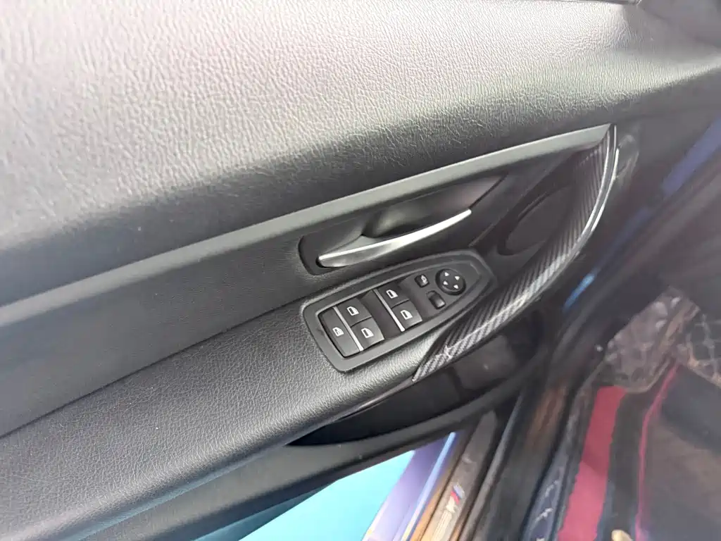 BMW 3 Series — миниатюра 9