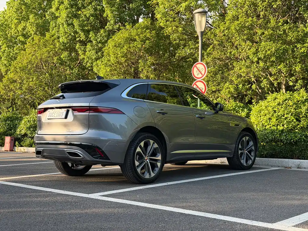 Jaguar F-PACE — миниатюра 8