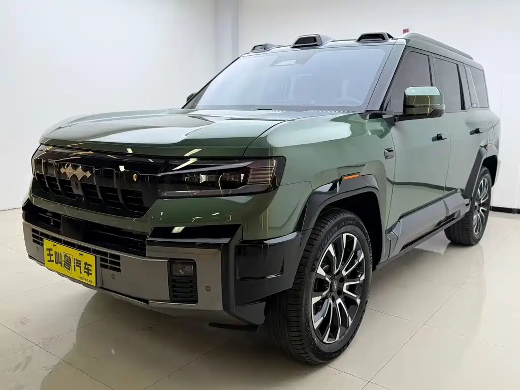 Fang Cheng Bao Leopard 8