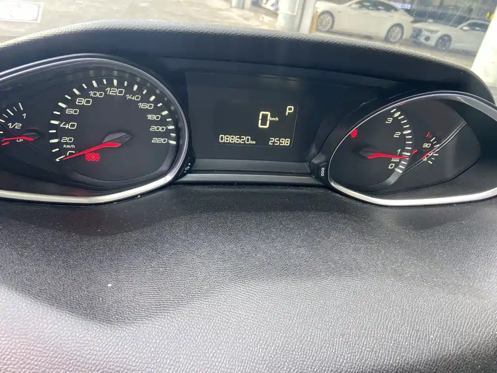Peugeot 308S — миниатюра 7