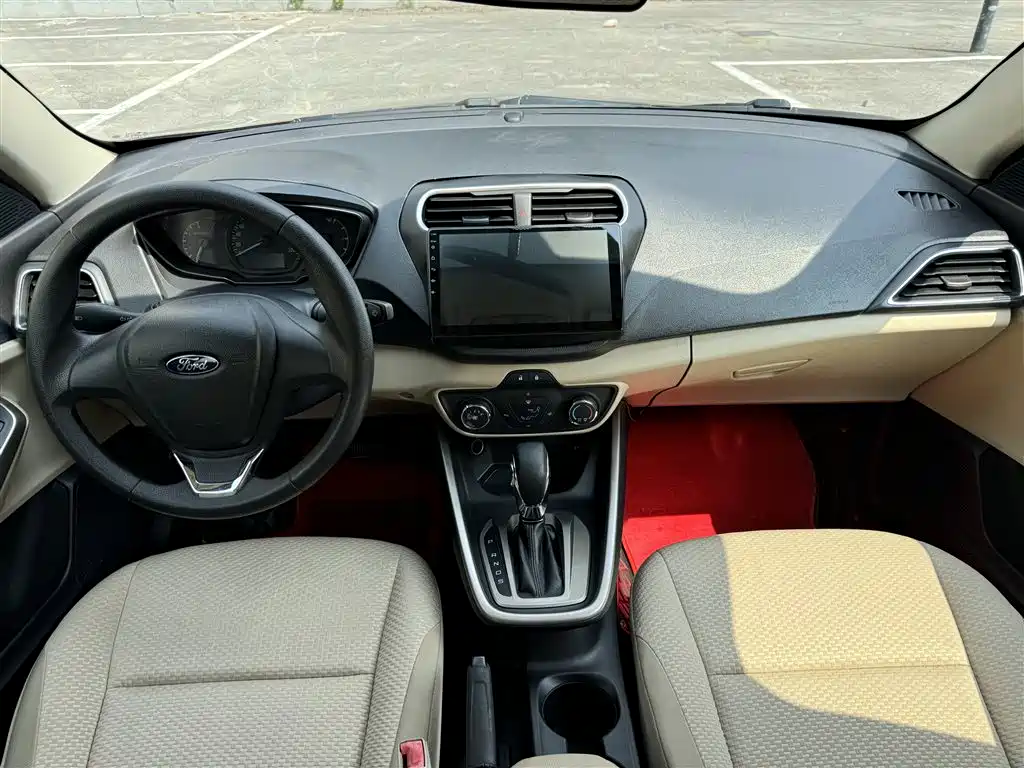 Ford Escort — миниатюра 8