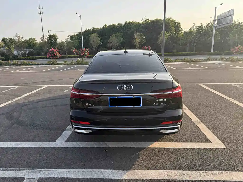 Audi A6L 2023 45 TFSI quattro