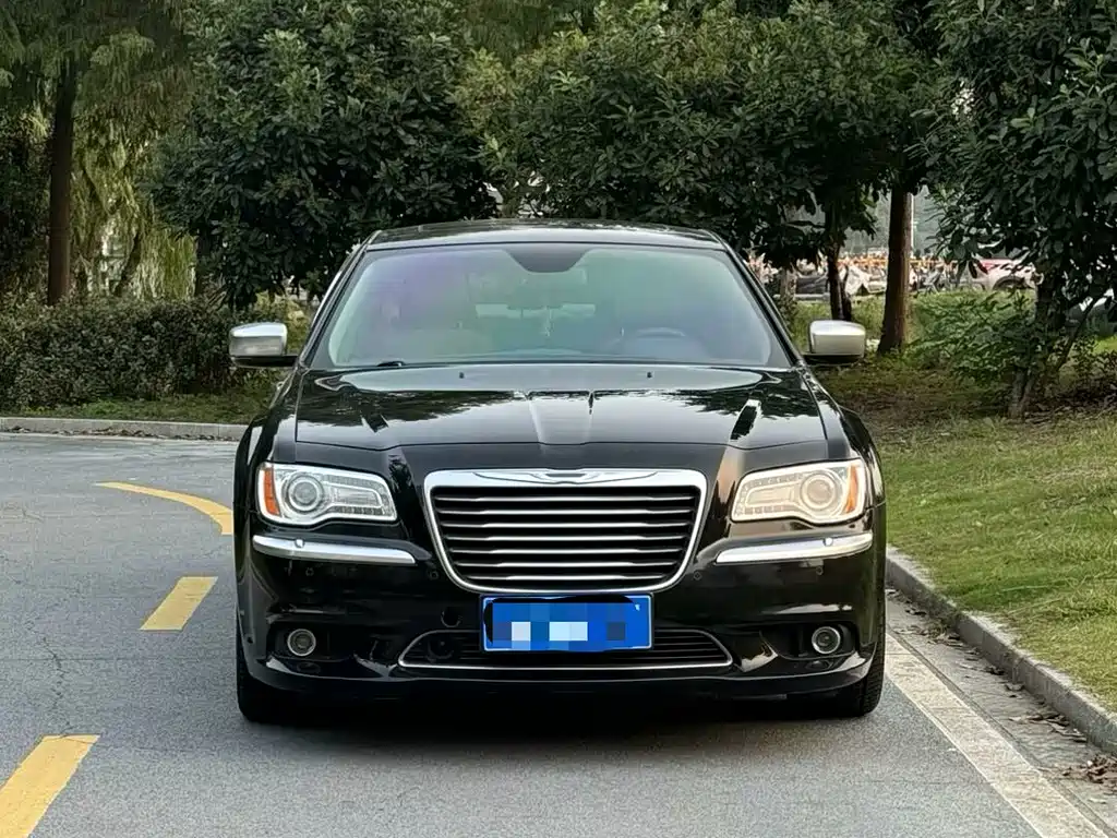 Chrysler 300C — миниатюра 2