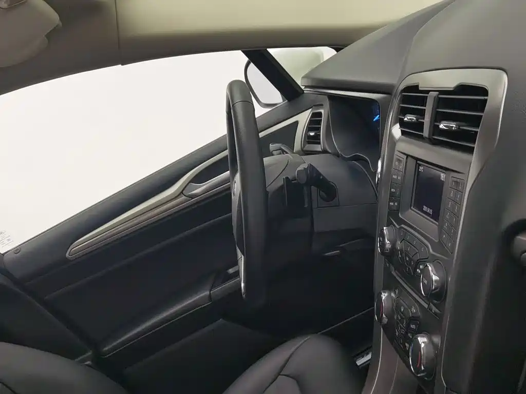 Ford Mondeo — миниатюра 22