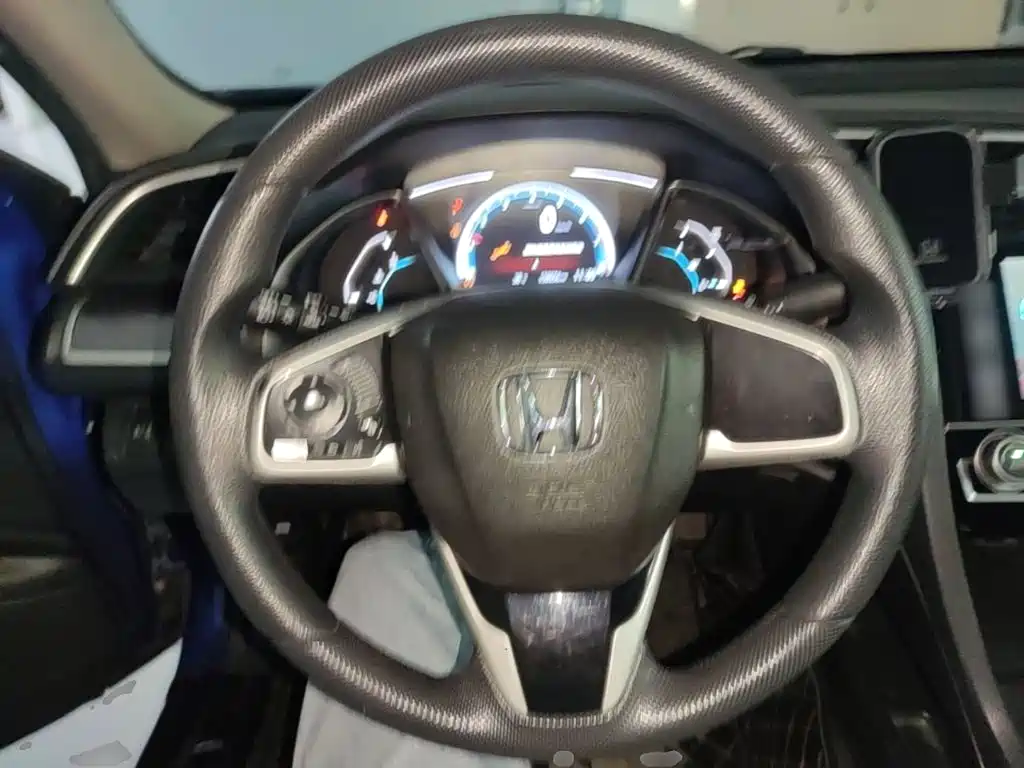 Honda Civic — миниатюра 11