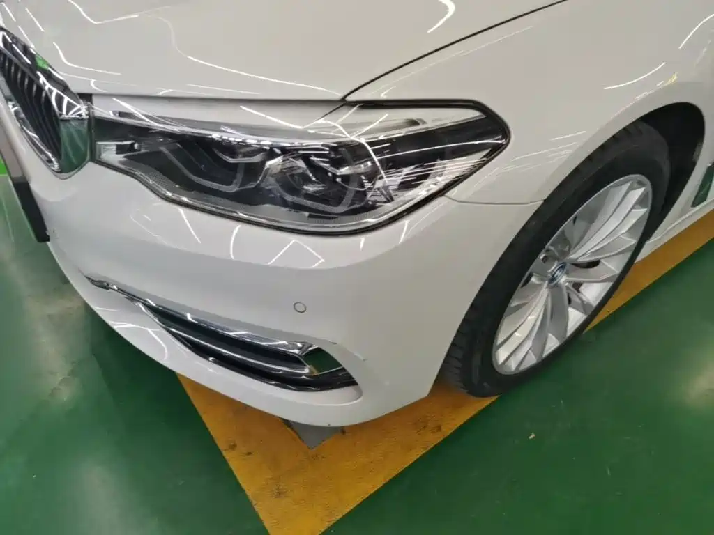 BMW 5 Series New Energy — миниатюра 24