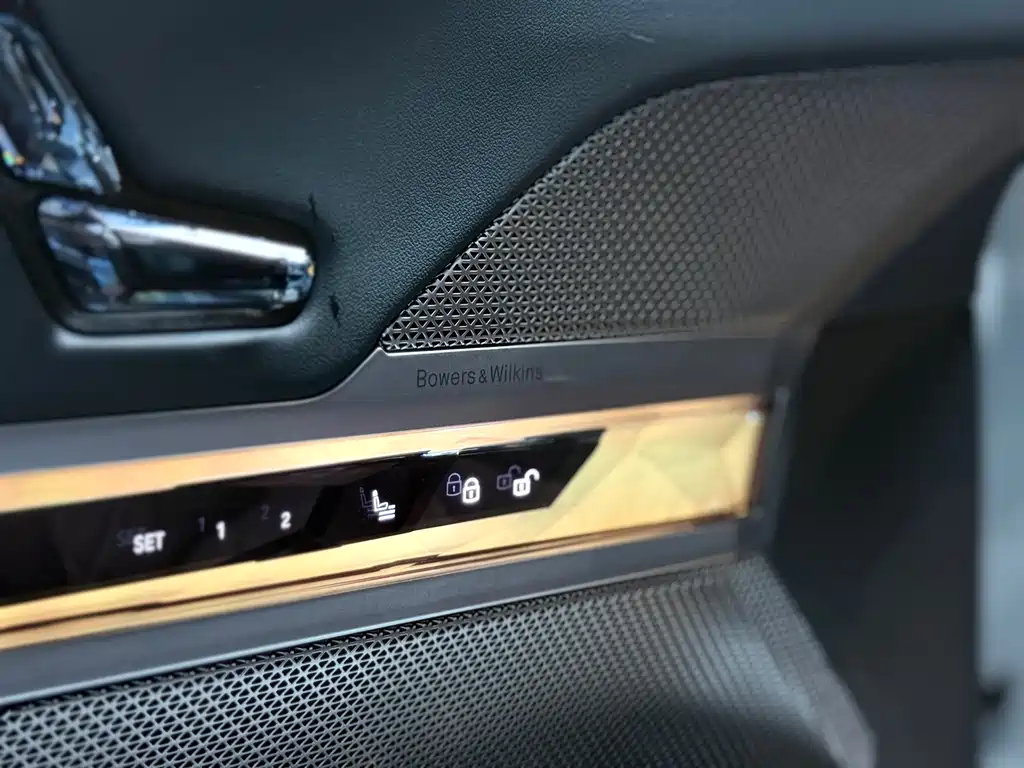 BMW i7 — миниатюра 5