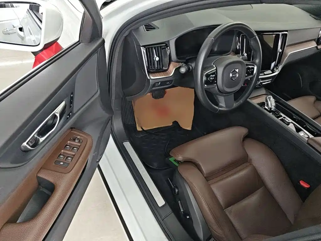 Volvo S60 — миниатюра 16