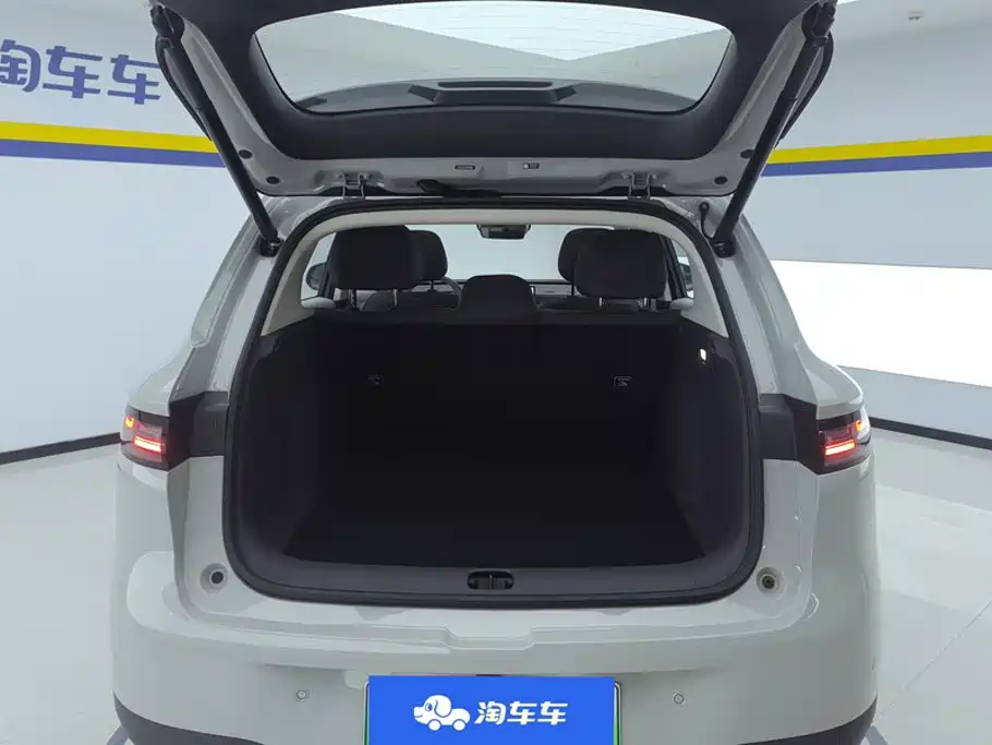 Leapmotor Leapmotor B10 — миниатюра 4