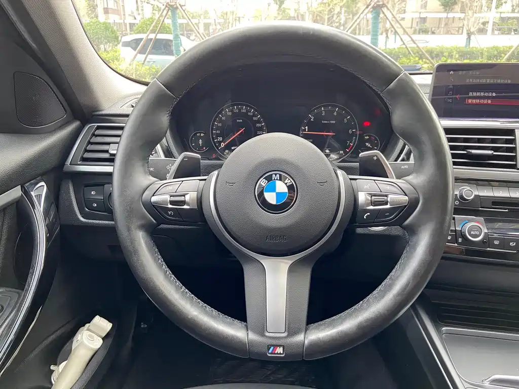 BMW 3 Series — миниатюра 12
