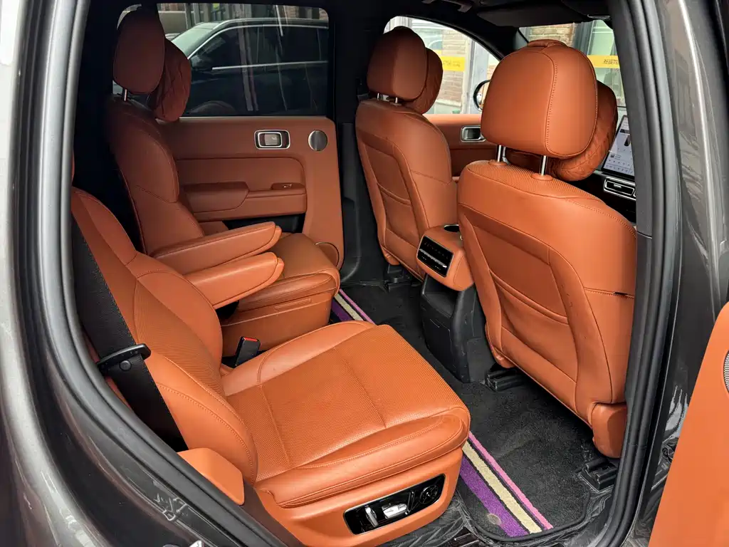 Li Auto Li L8 — миниатюра 20
