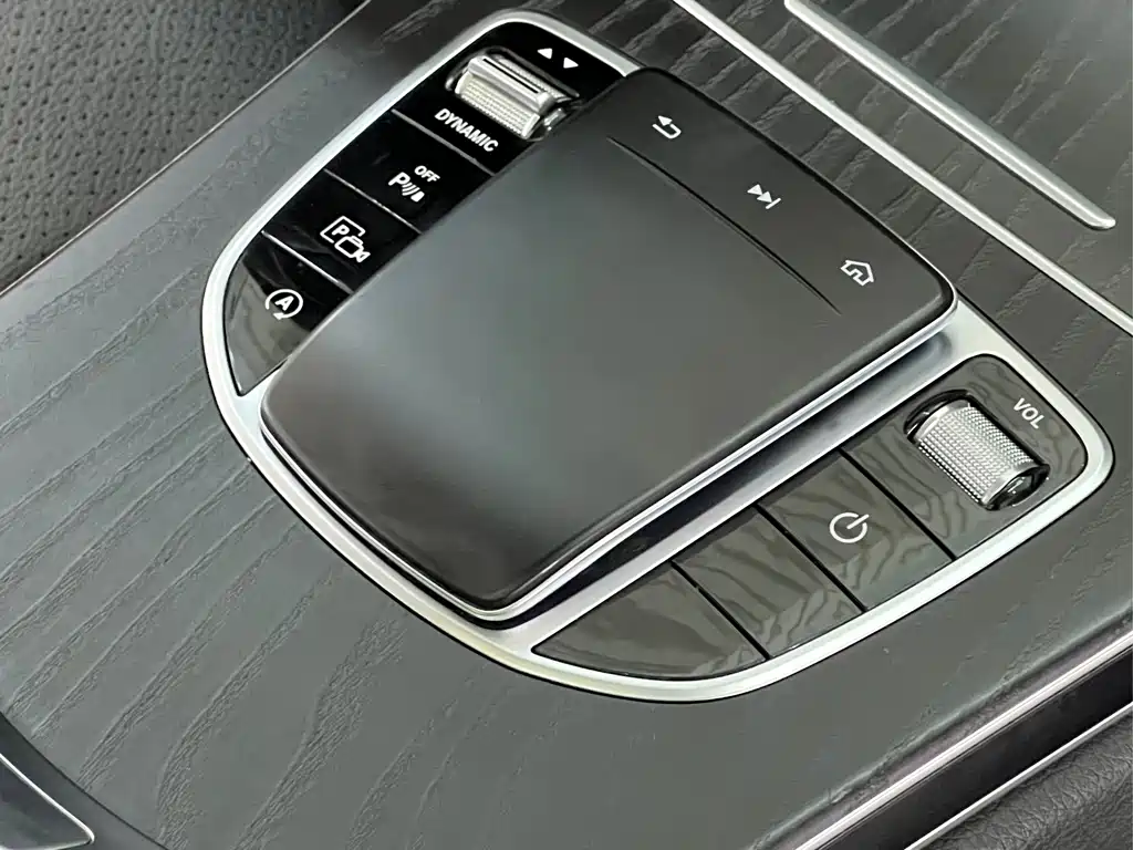 Mercedes-Benz C-Class — миниатюра 18