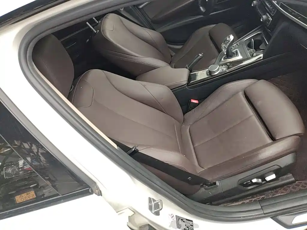 BMW 3 Series — миниатюра 25