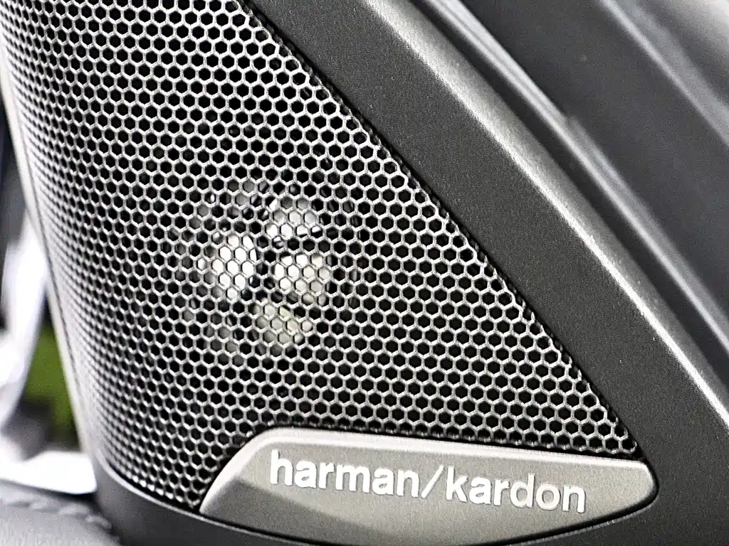 BMW M4 2021 — фото 18