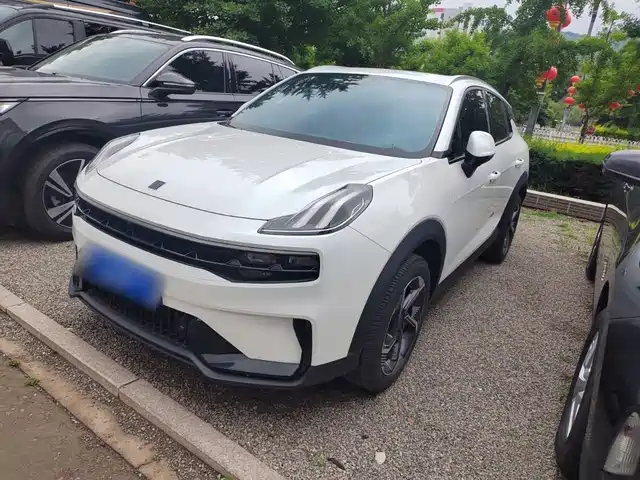 2023 Lynk & Co 06