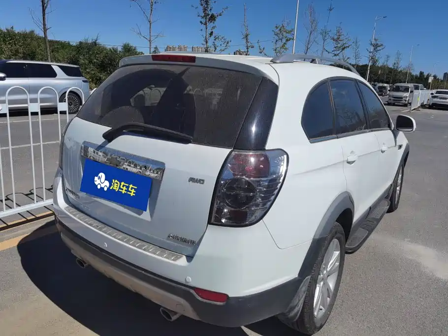 Chevrolet Captiva — миниатюра 3